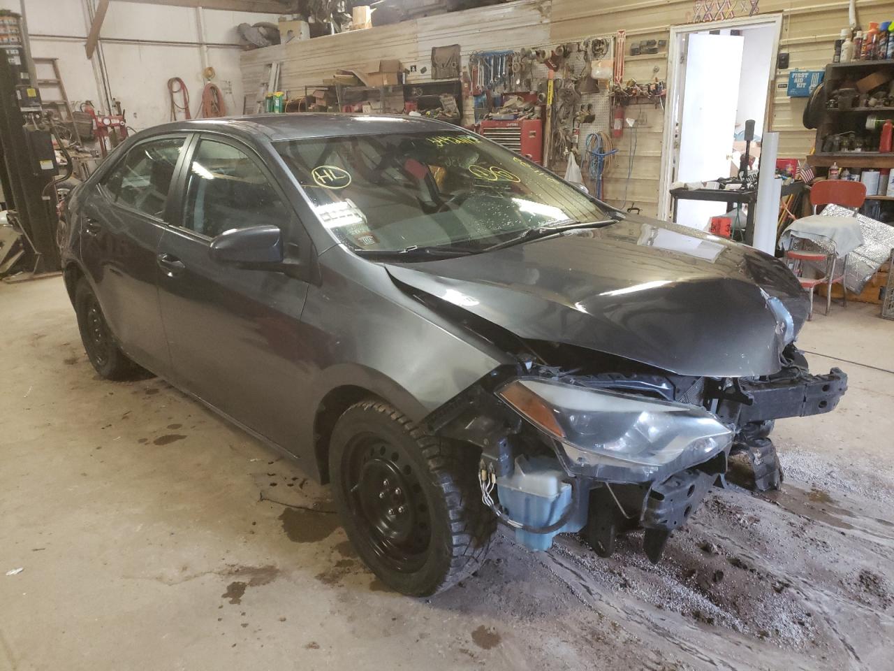 TOYOTA COROLLA L 2015 with VIN 5YFBURHE7FP209137 - Photo from auction