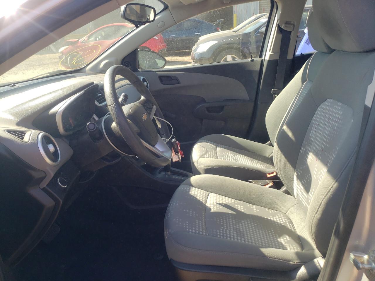 Photo 5 from auction – 2018 CHEVROLET SONIC LS with VIN 1G1JB5SH5J4103500