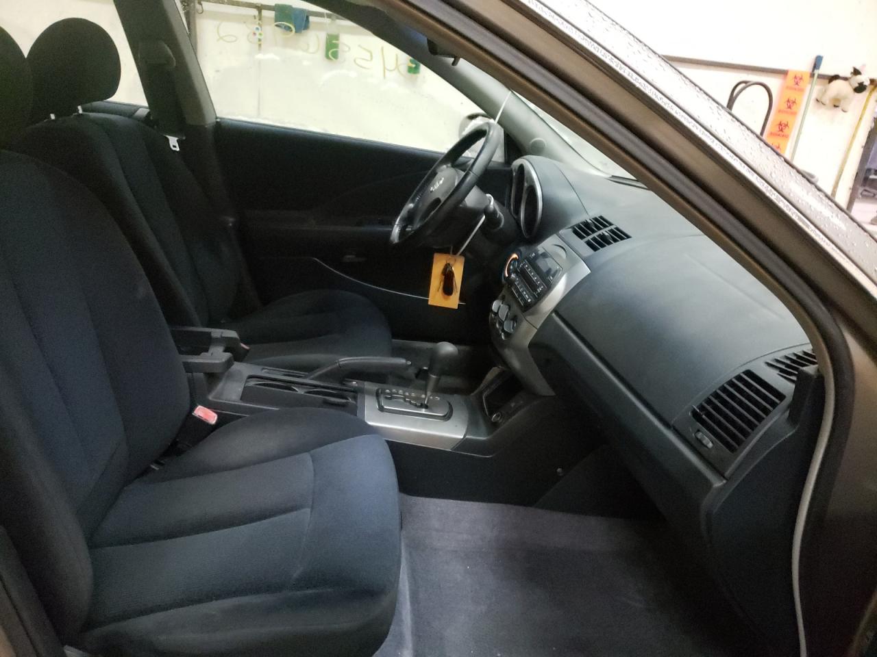 Photo 5 from auction – 2004 NISSAN ALTIMA BAS with VIN 1N4AL11D84C142089