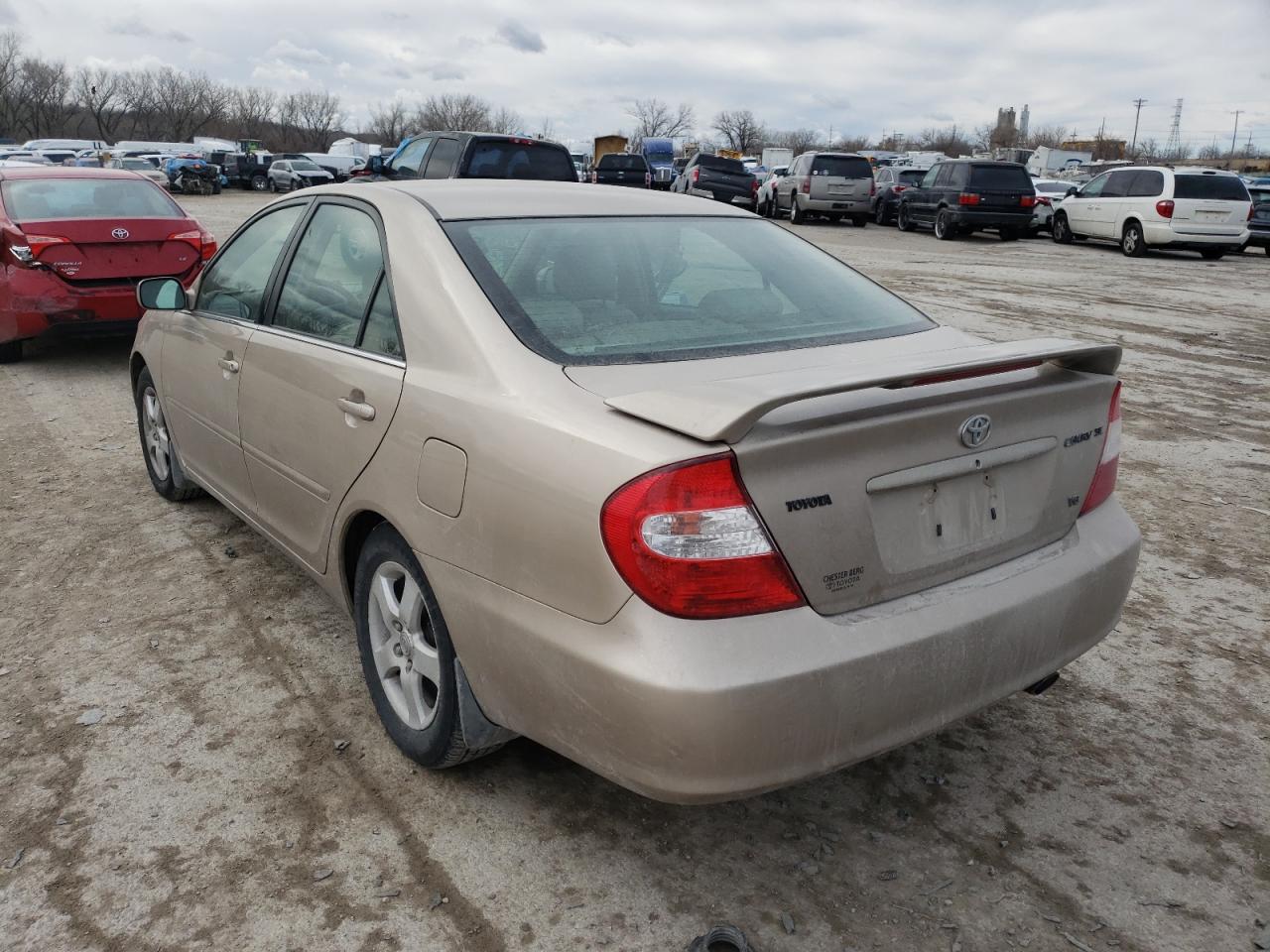 Photo 3 from auction – 2002 TOYOTA CAMRY LE with VIN 4T1BF30K92U010348