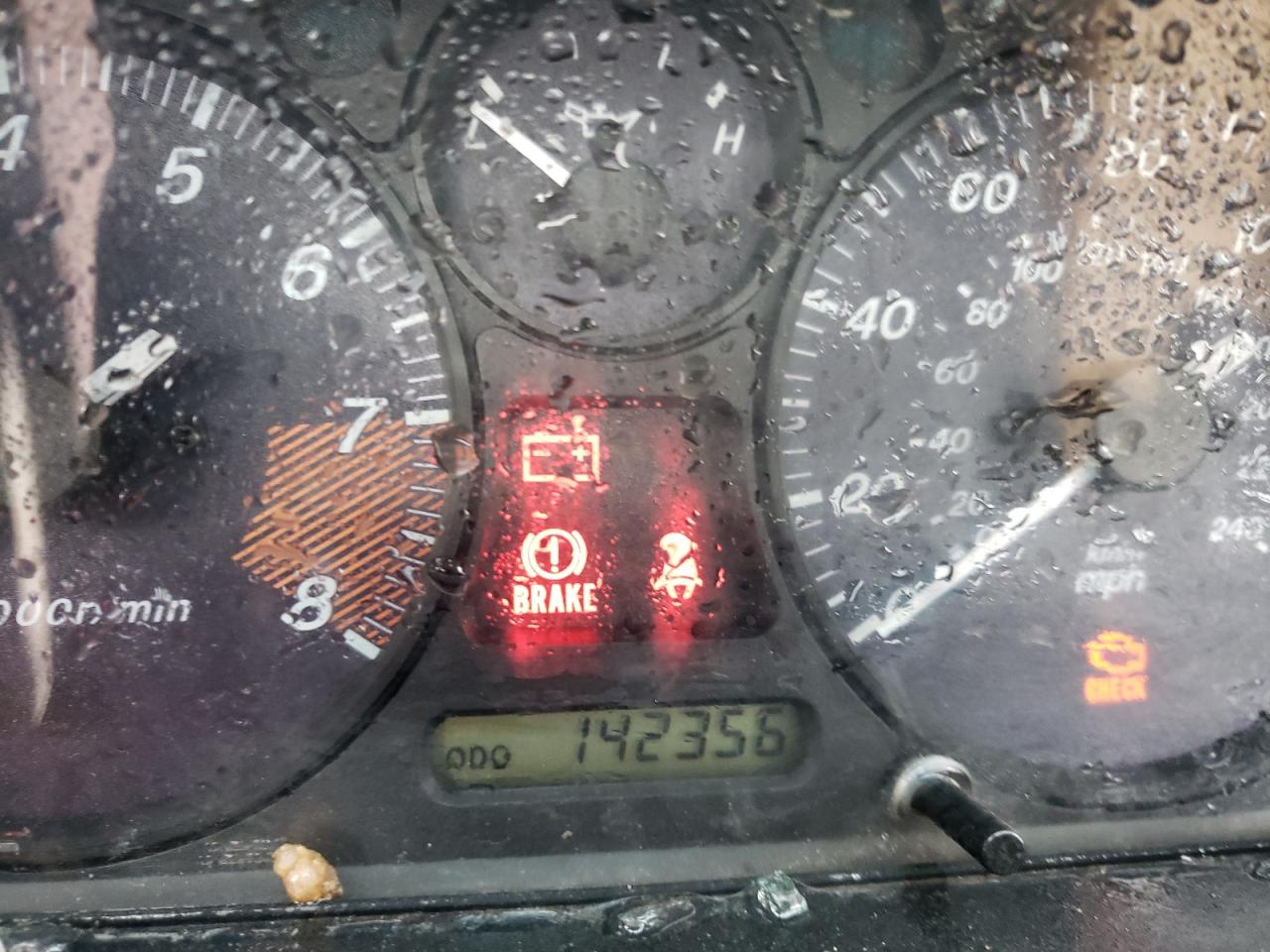 Photo 8 from auction – 1999 MAZDA MX-5 MIATA with VIN JM1NB3531X0132554