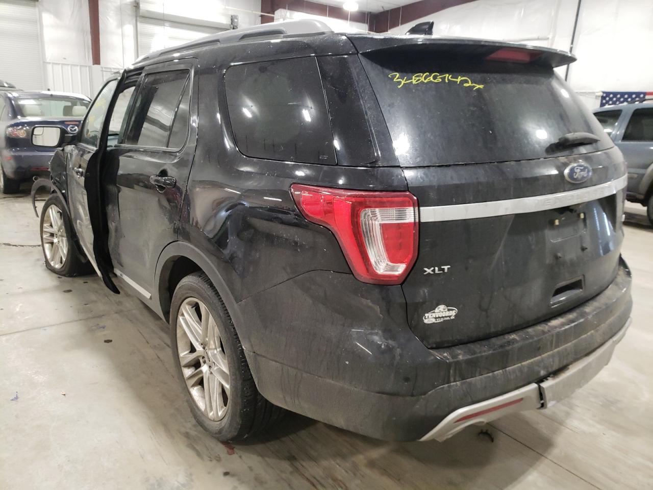 Photo 3 from auction – 2017 FORD EXPLORER X with VIN 1FM5K8D82HGC84972