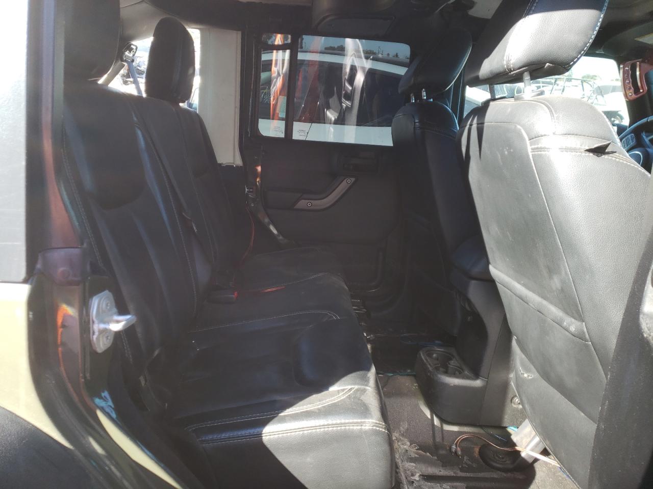 Photo 6 from auction – 2015 JEEP WRANGLER U with VIN 1C4BJWDG3FL661514