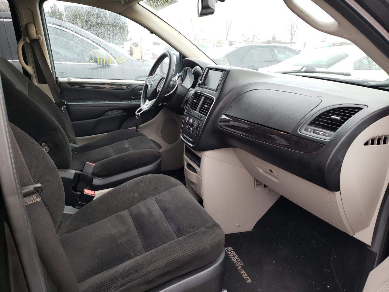 Photo 5 from auction – 2016 DODGE GRAND CARA with VIN 2C4RDGBG1GR335007