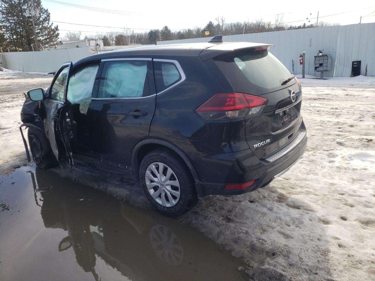 Photo 3 from auction – 2018 NISSAN ROGUE S with VIN KNMAT2MV7JP573015