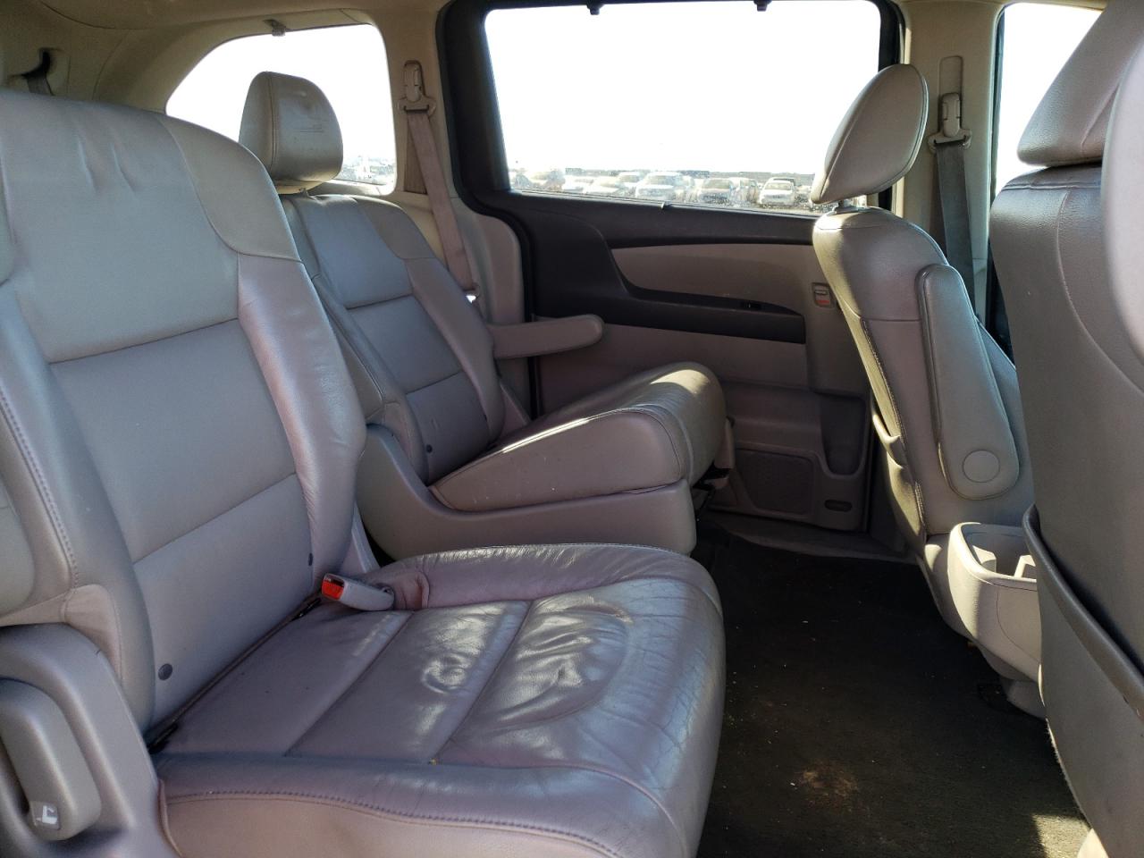 Photo 6 from auction – 2012 HONDA ODYSSEY TO with VIN 5FNRL5H92CB068918