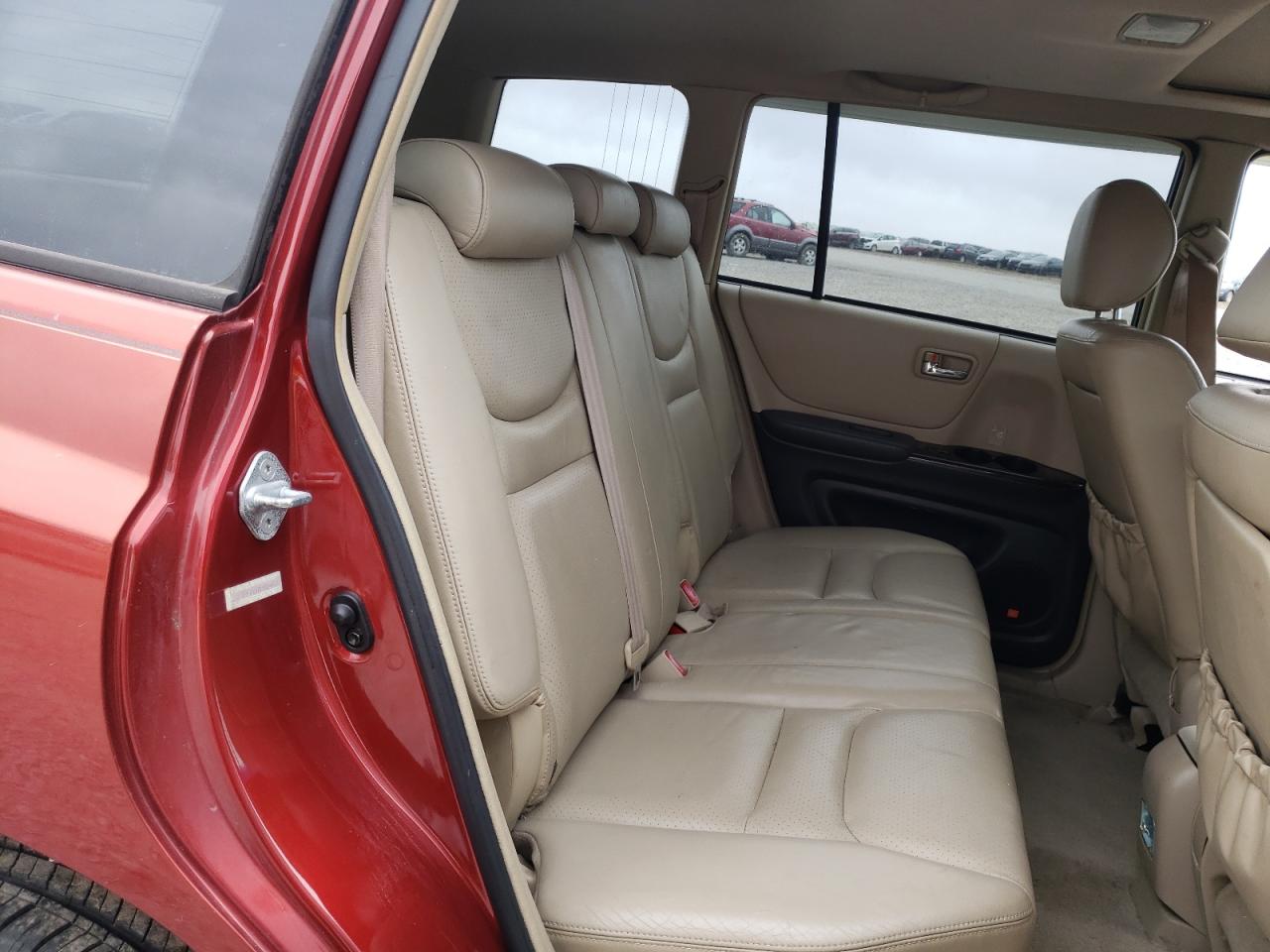Photo 6 from auction – 2001 TOYOTA HIGHLANDER with VIN JTEHF21A710024412