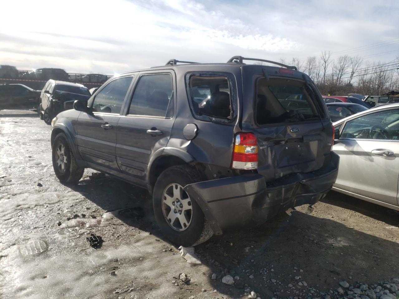 Photo 9 from auction – 2005 FORD ESCAPE with VIN 1FMYU94105KA39631