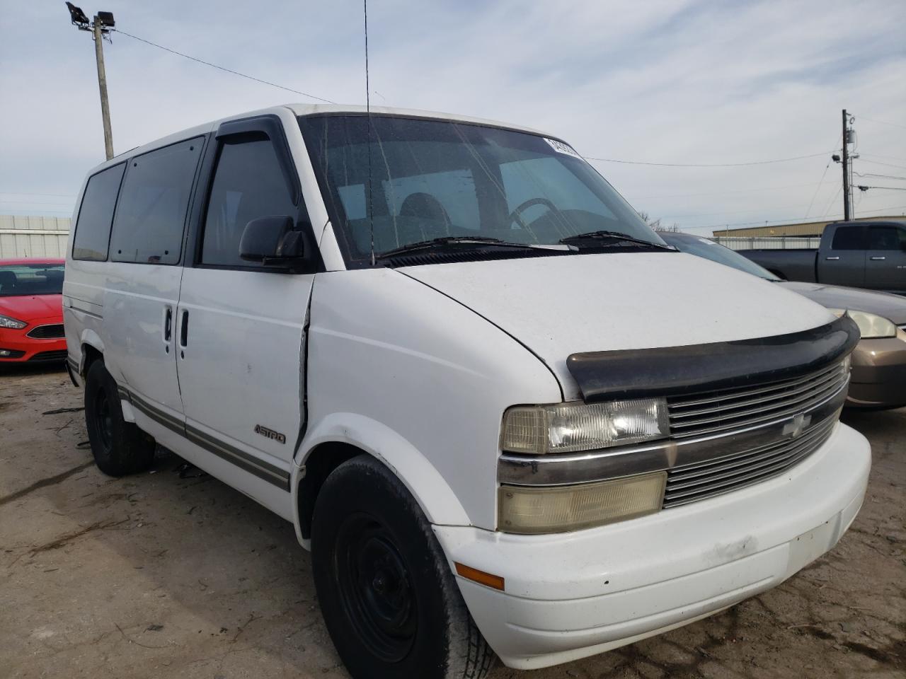 Photo 1 from auction – 1998 CHEVROLET ASTRO with VIN 1GNDM19W1WB102852
