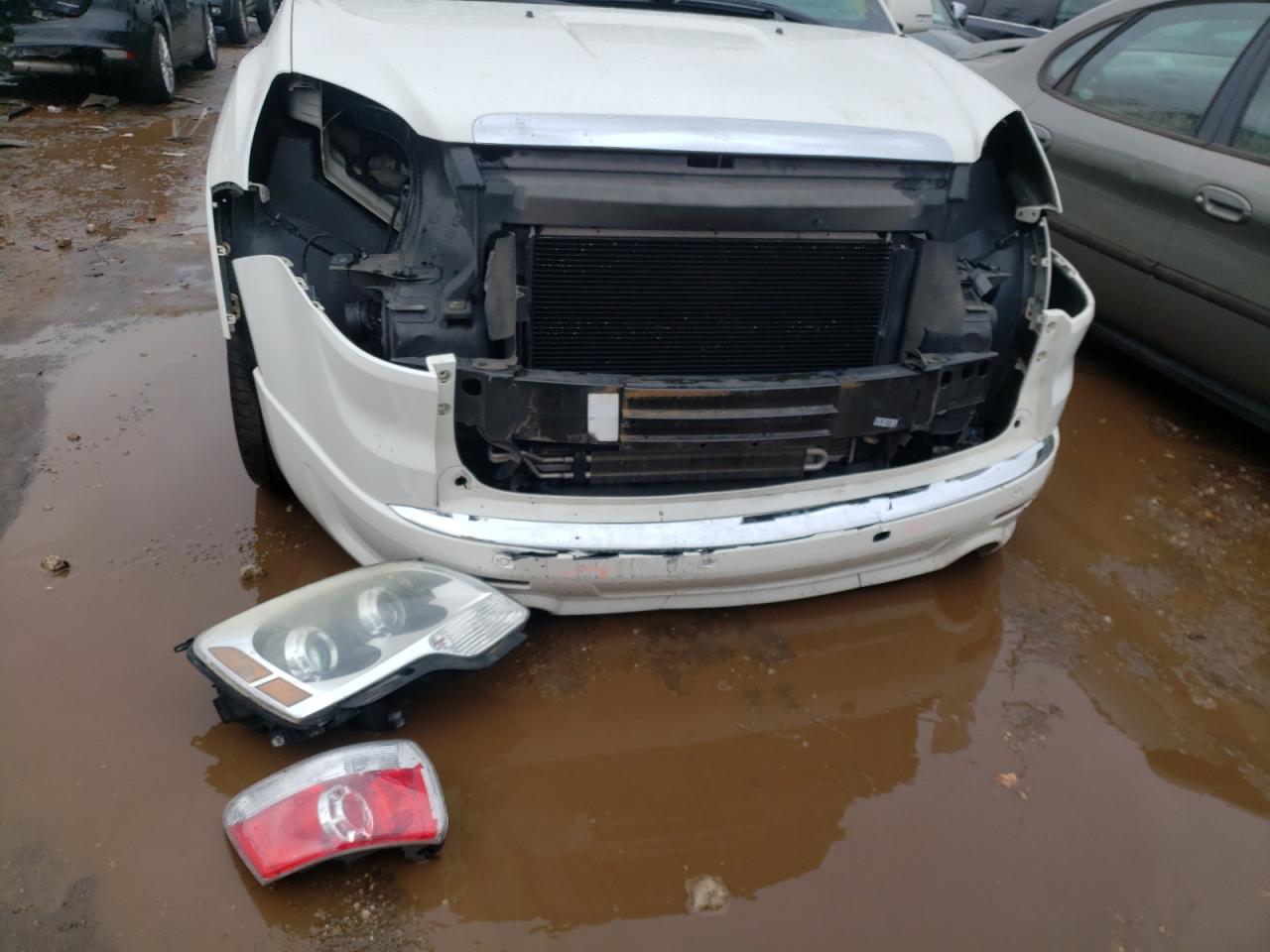 Photo 9 from auction – 2011 GMC ACADIA DEN with VIN 1GKKVTED2BJ397364