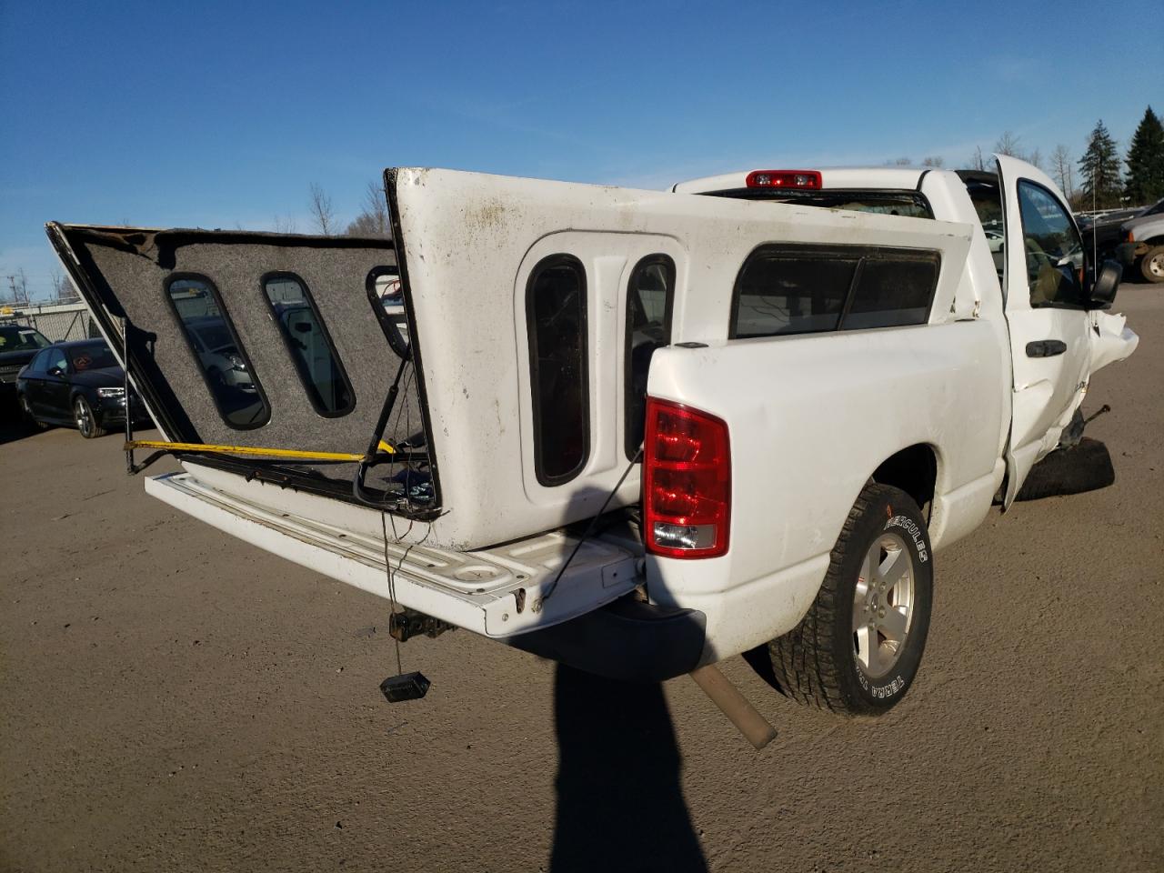 Photo 4 from auction – 2005 DODGE RAM 1500 with VIN 1D7HU16N55J630782