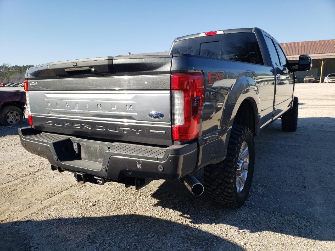 Photo 4 from auction – 2017 FORD F350 SUPER with VIN 1FT8W3B64HEB56223