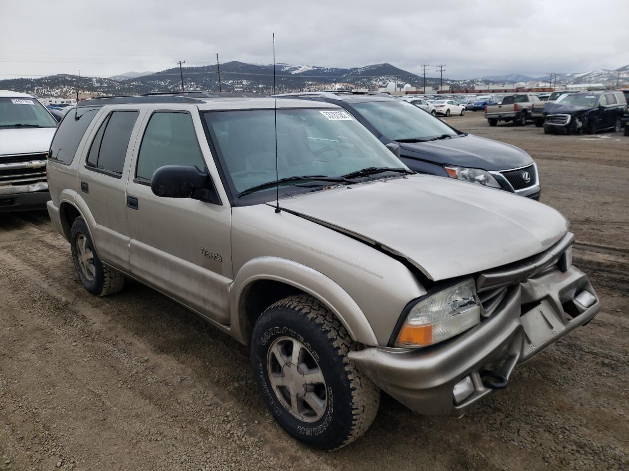 OLDSMOBILE BRAVADA 2001 with VIN 1GHDT13W512147736 - Photo from auction