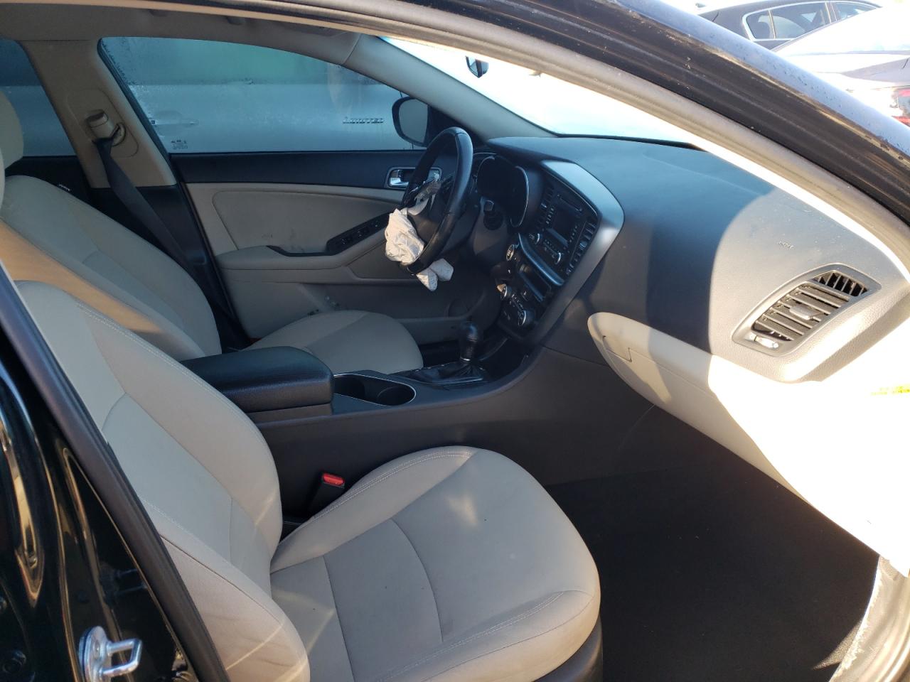 Photo 5 from auction – 2016 KIA OPTIMA HYB with VIN KNAGM4AD5G5095001