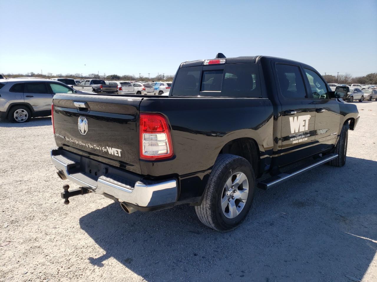 Photo 4 from auction – 2019 RAM 1500 BIG H with VIN 1C6RREFT7KN828815