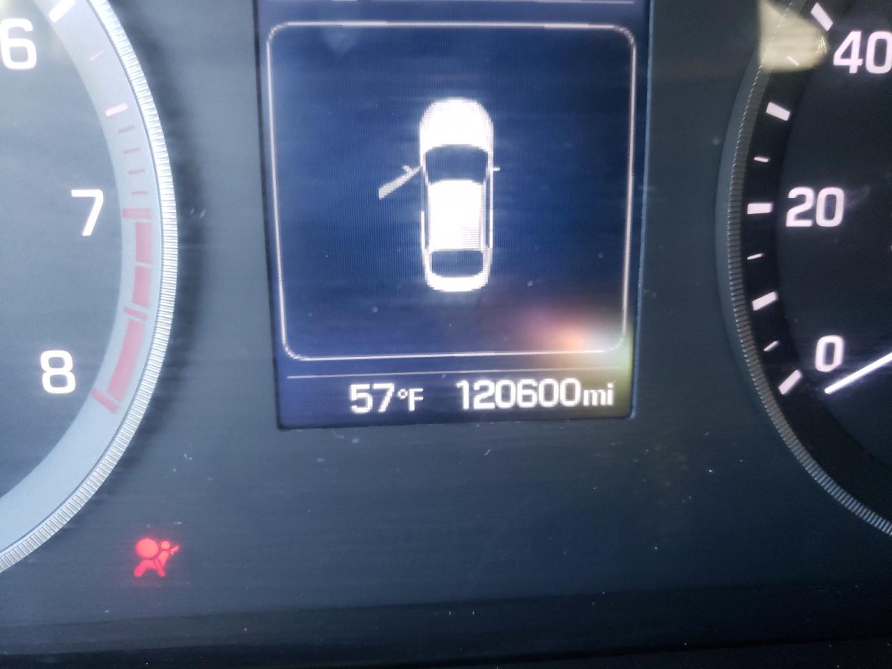 Photo 8 from auction – 2016 HYUNDAI SONATA SE with VIN 5NPE24AF5GH332832