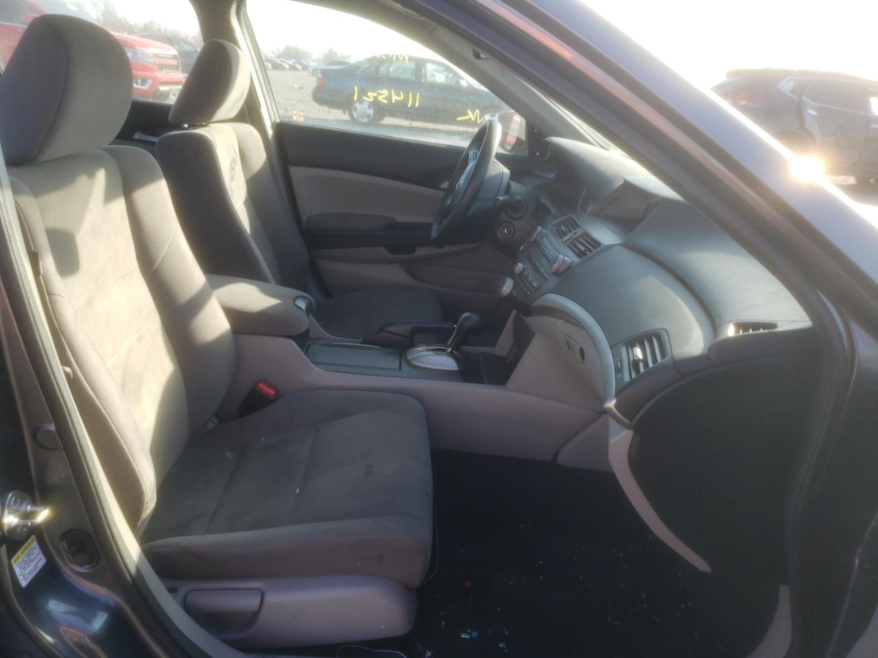 Photo 5 from auction – 2012 HONDA ACCORD LXP with VIN 1HGCP2F48CA111815