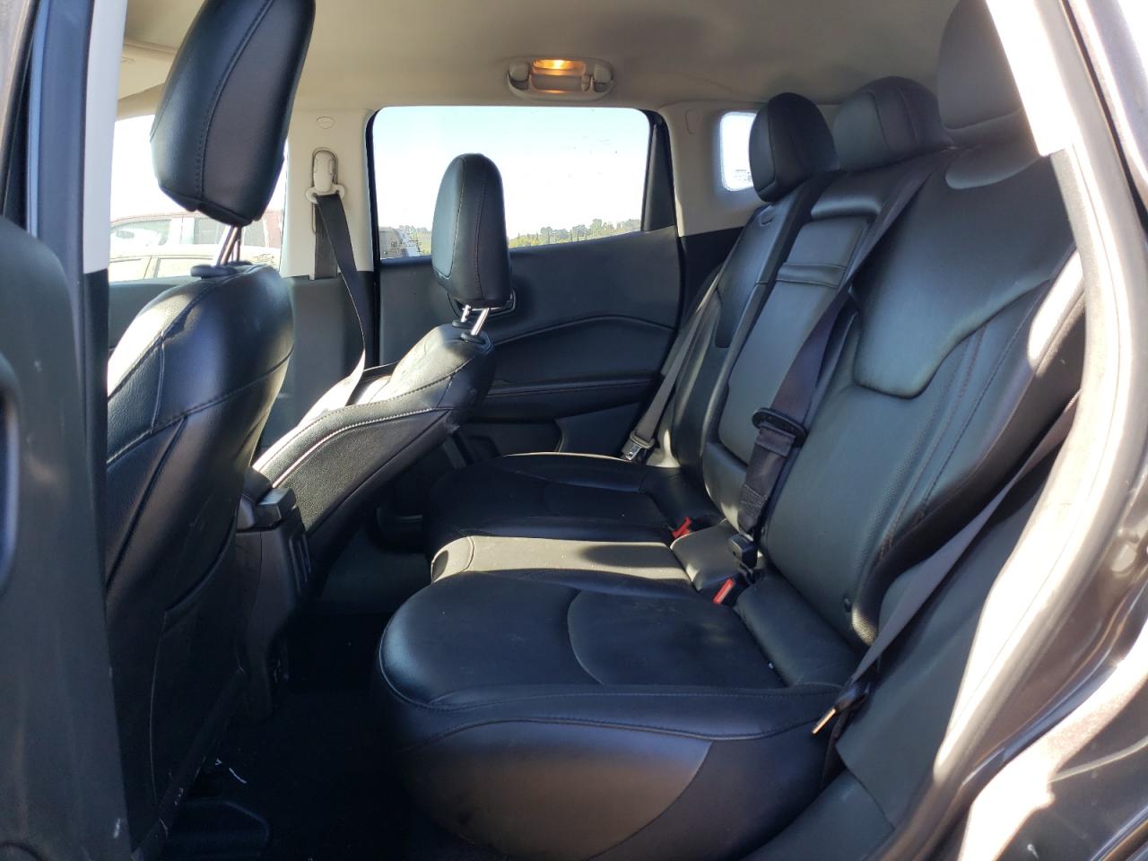 Photo 6 from auction – 2020 JEEP COMPASS LI with VIN 3C4NJCCB4LT125656