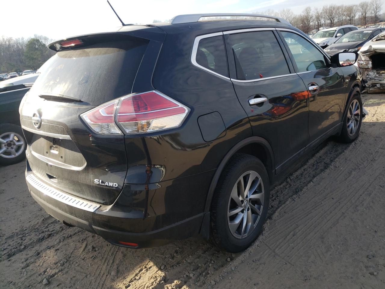 Photo 4 from auction – 2015 NISSAN ROGUE S with VIN 5N1AT2MV9FC775803