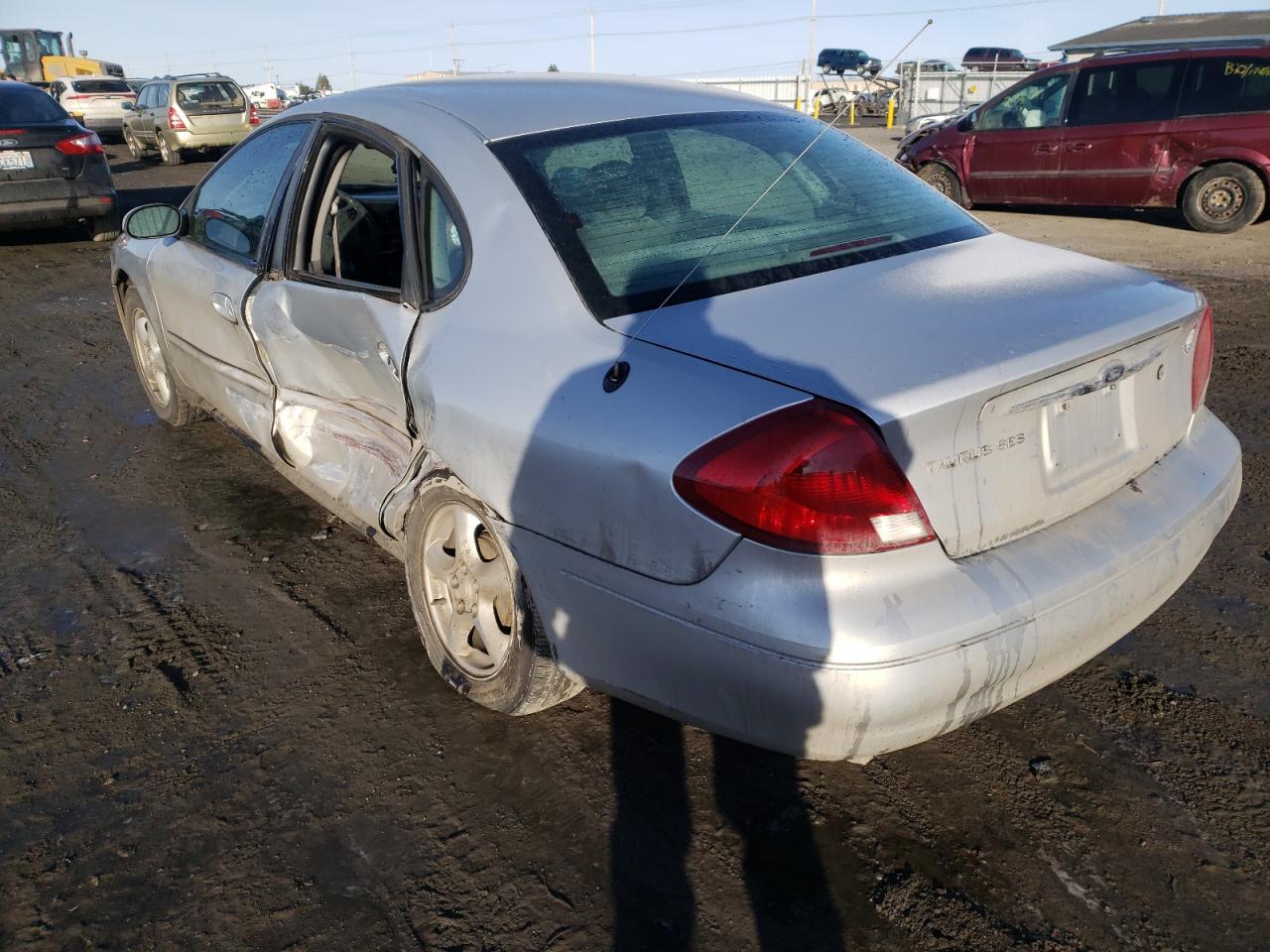 Photo 3 from auction – 2002 FORD TAURUS SES with VIN 1FAFP55U72G181192