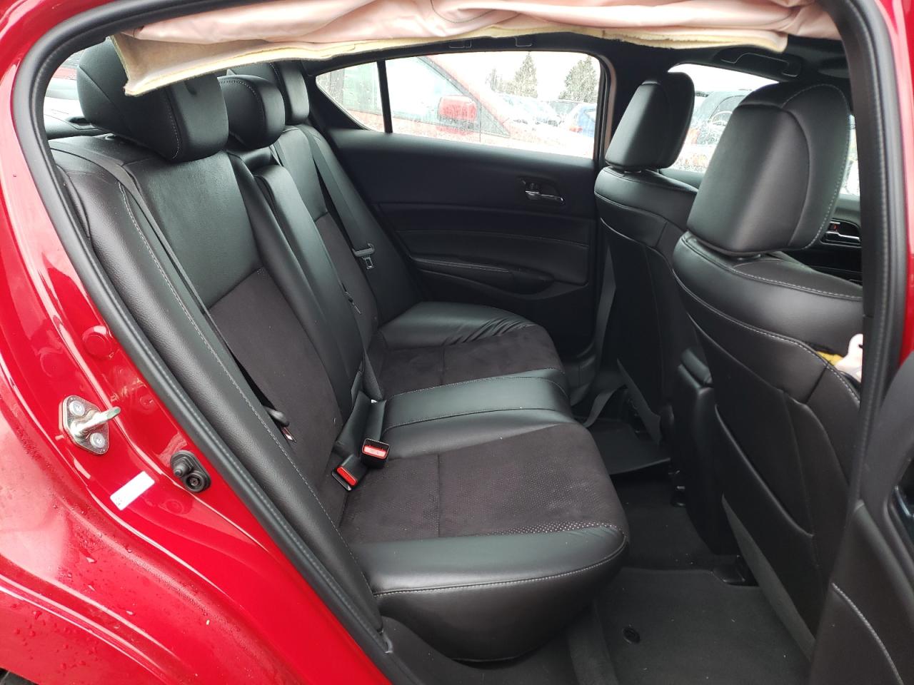 Photo 6 from auction – 2017 ACURA ILX PREMIU with VIN 19UDE2F85HA000367