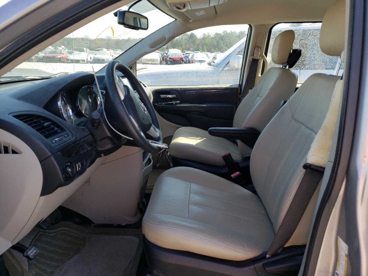 Photo 5 from auction – 2016 DODGE GRAND CARA with VIN 2C4RDGBG6GR278321