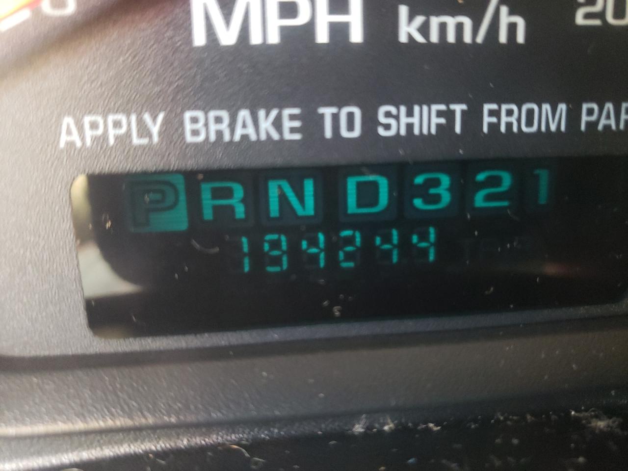 Photo 8 from auction – 2001 CHEVROLET IMPALA with VIN 2G1WF52E919281701