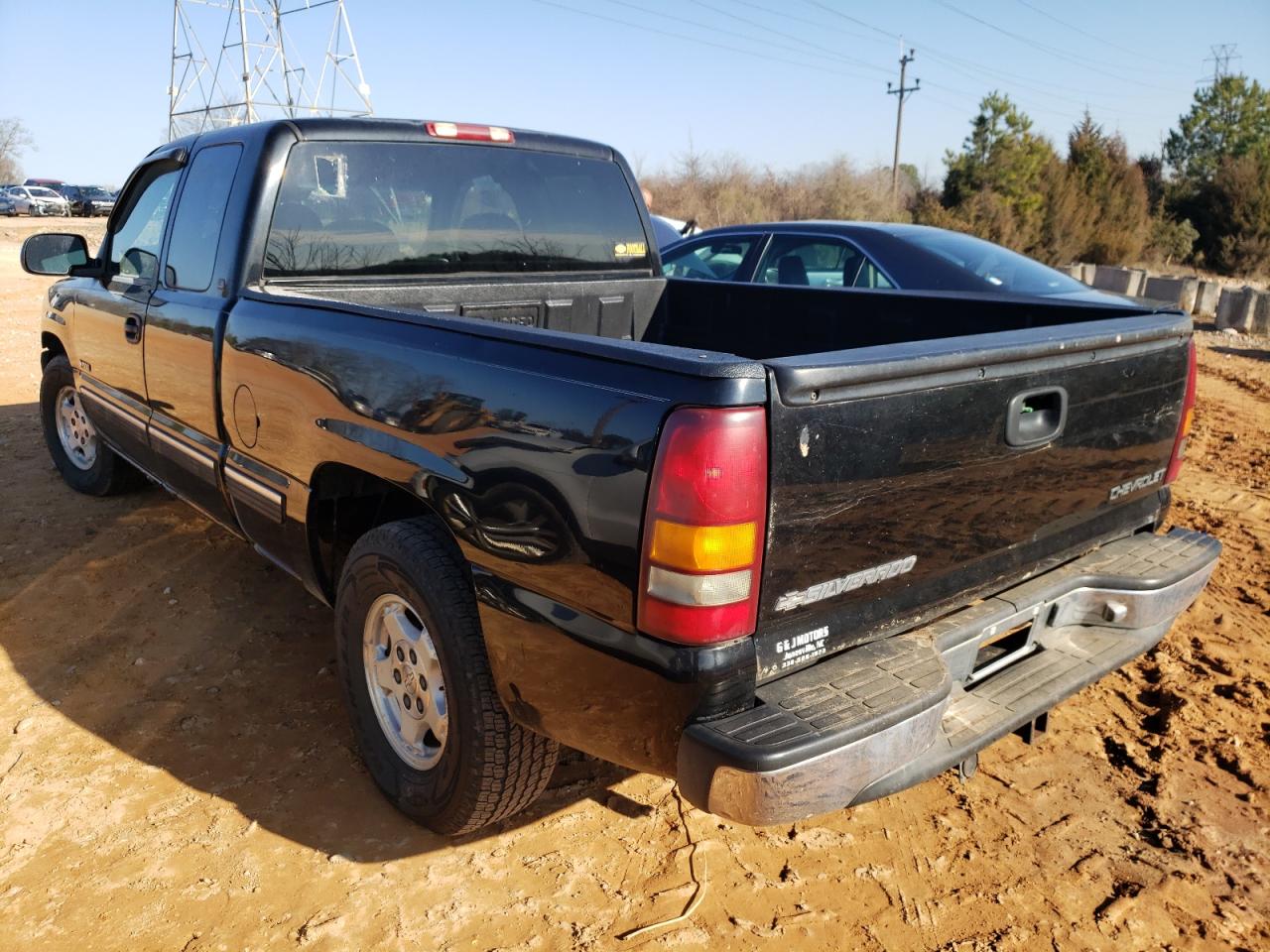 Photo 3 from auction – 2000 CHEVROLET SILVERADO with VIN 1GCEC19T1YZ155440