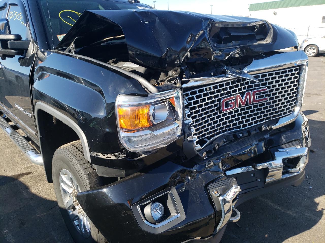 Photo 9 from auction – 2017 GMC SIERRA K35 with VIN 1GT42YEY4HF227435