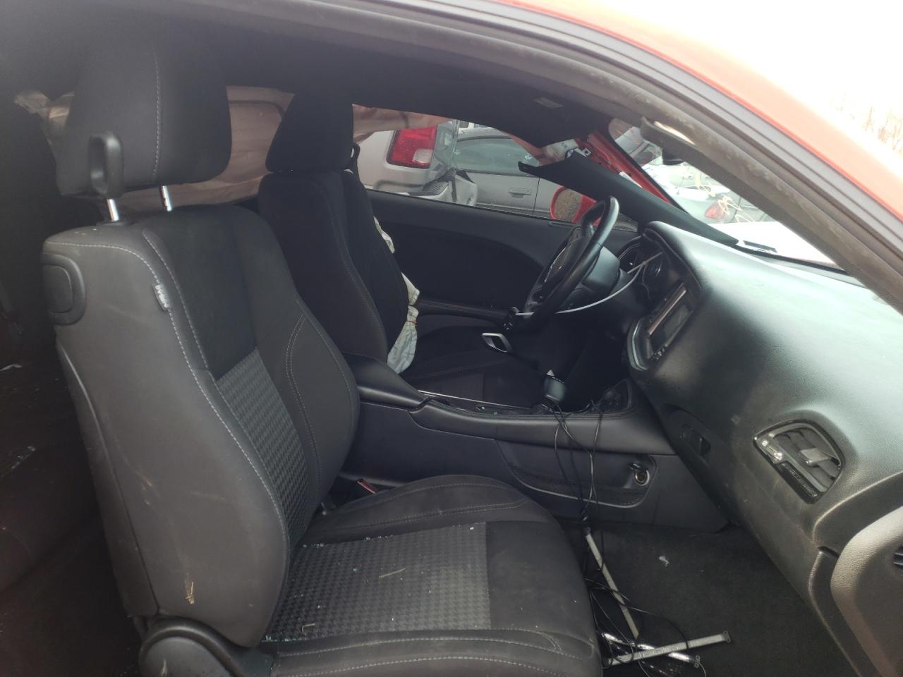 Photo 5 from auction – 2015 DODGE CHALLENGER with VIN 2C3CDZAG9FH900759