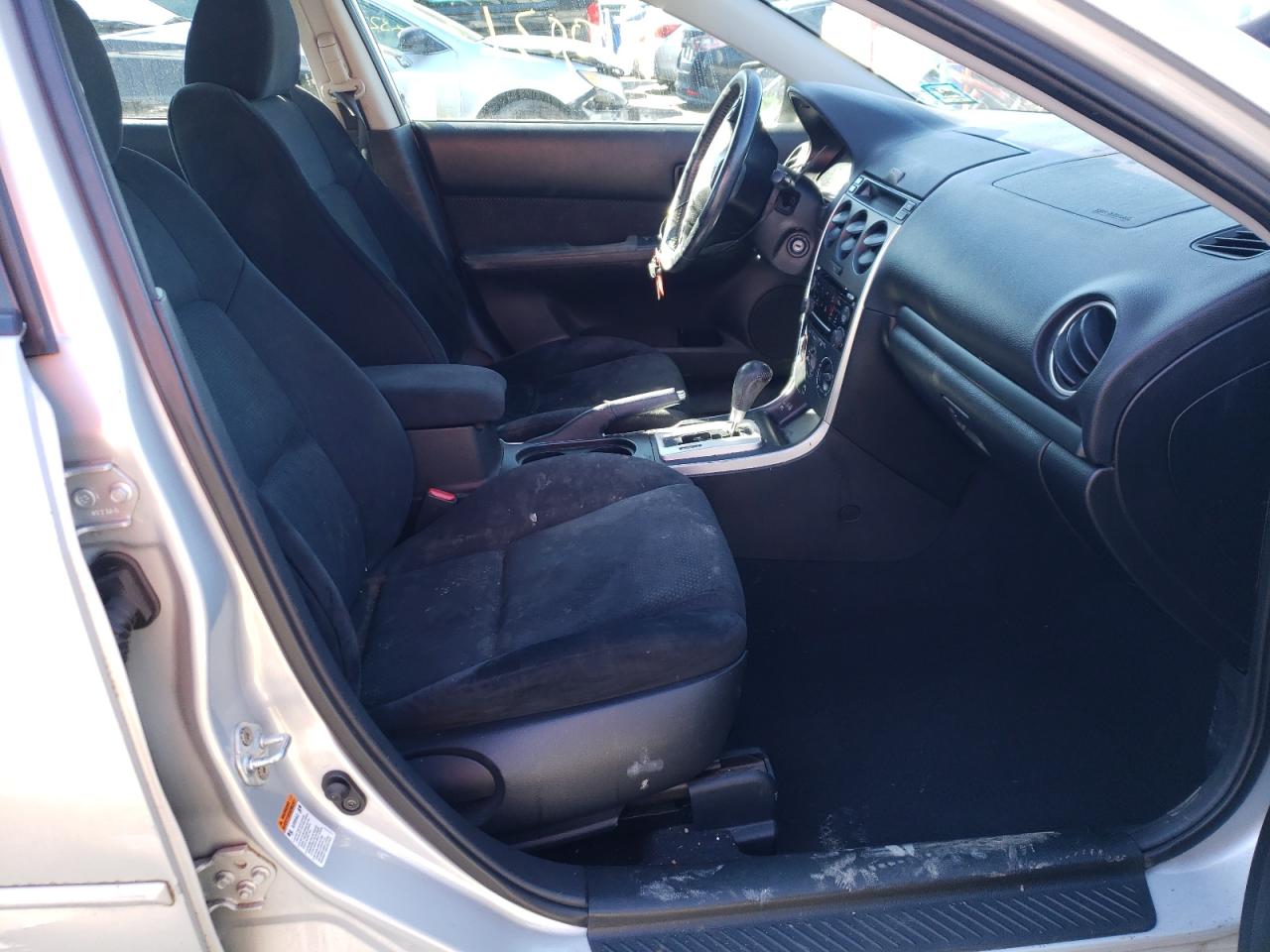 Photo 5 from auction – 2007 MAZDA 6 I with VIN 1YVHP80C475M32265