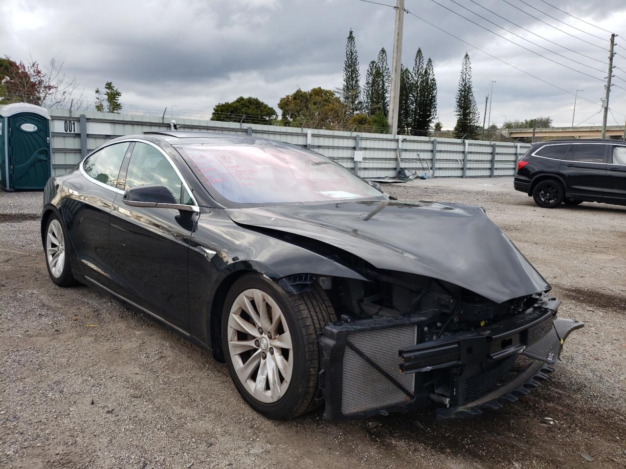 TESLA MODEL S 2017 with VIN 5YJSA1E15HF220163 - Photo from auction