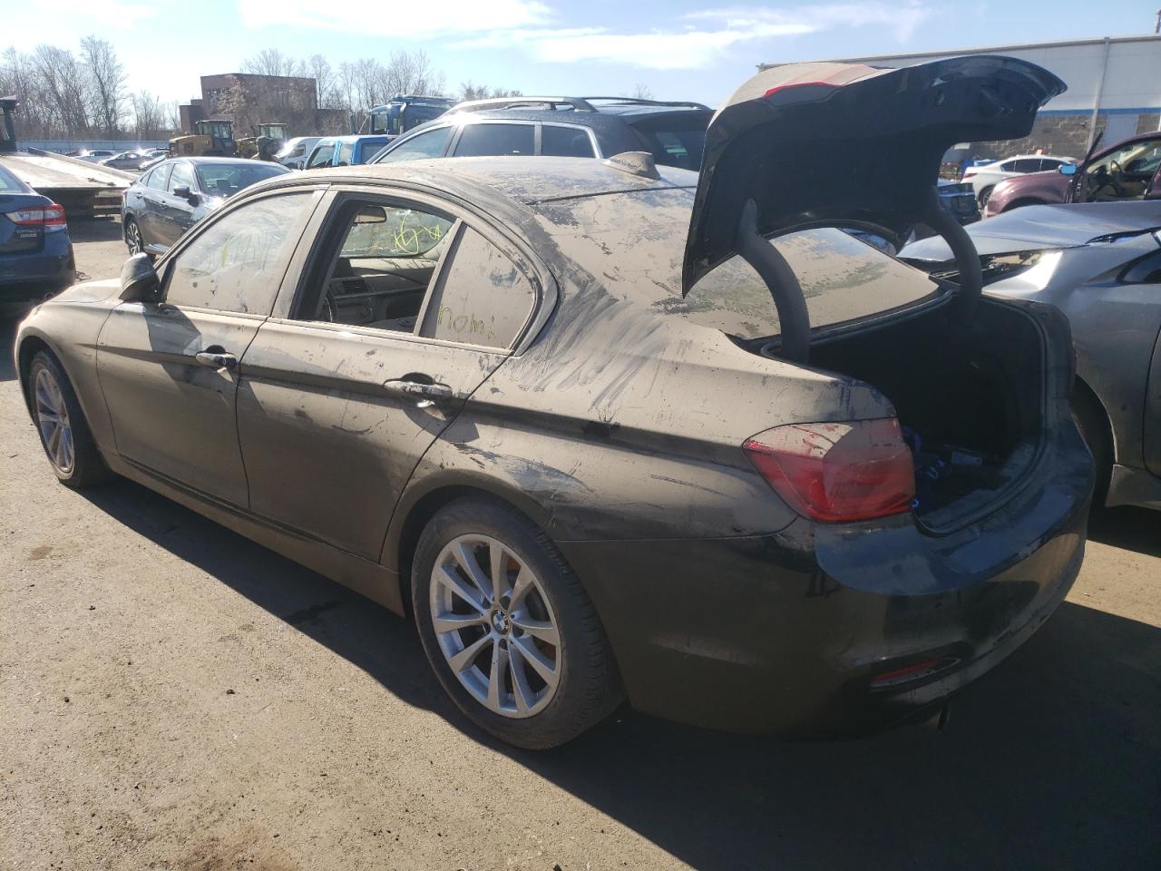 Photo 3 from auction – 2018 BMW 320 XI with VIN WBA8E5G50JNU45584