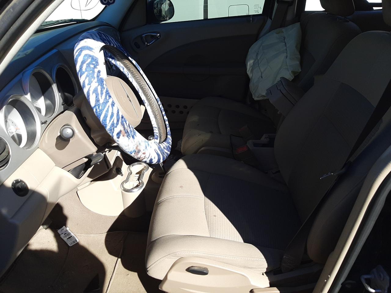 Photo 5 from auction – 2008 CHRYSLER PT CRUISER with VIN 3A8FY58B98T172136