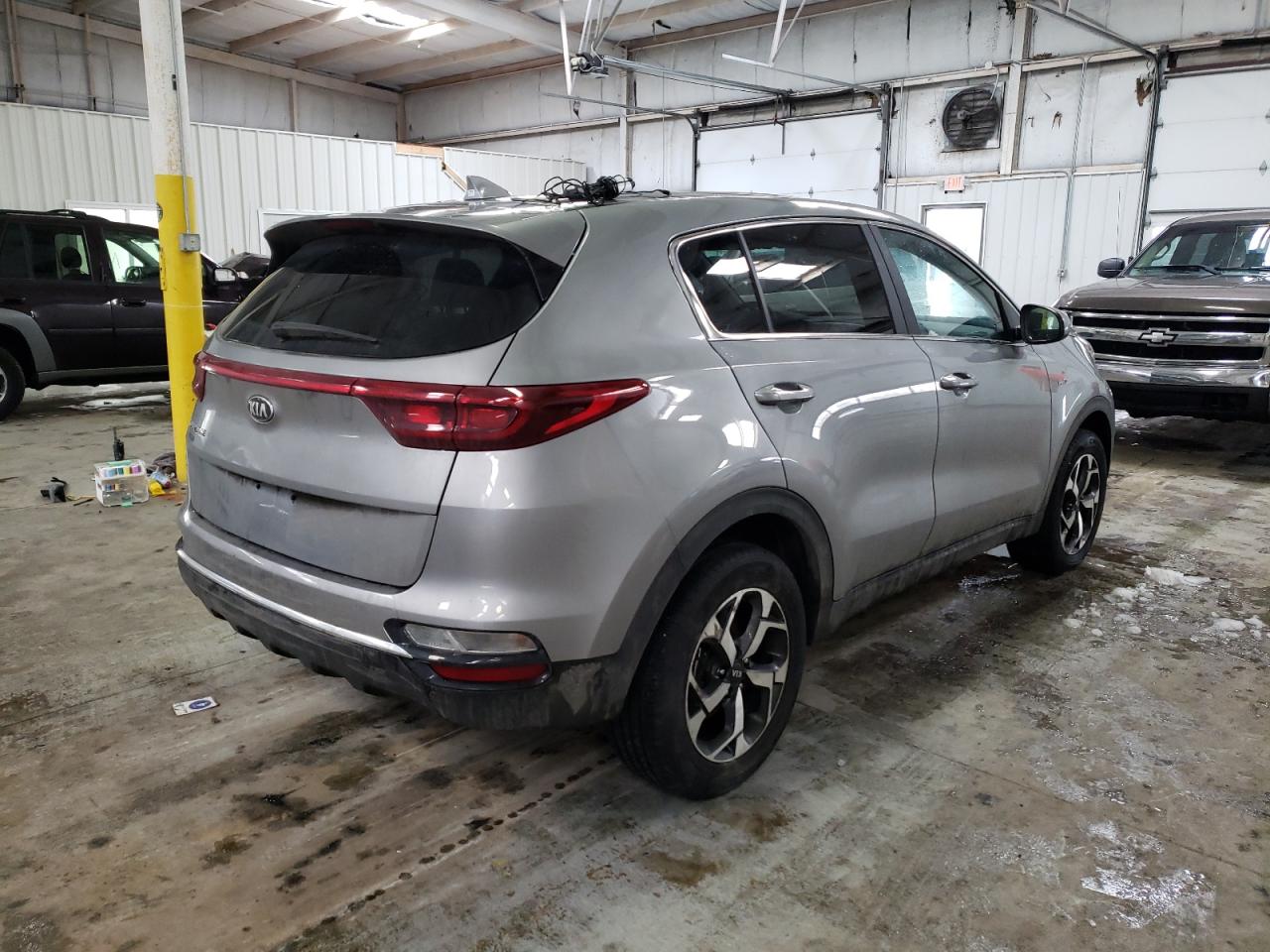 Photo 4 from auction – 2022 KIA SPORTAGE L with VIN KNDPMCAC8N7948223