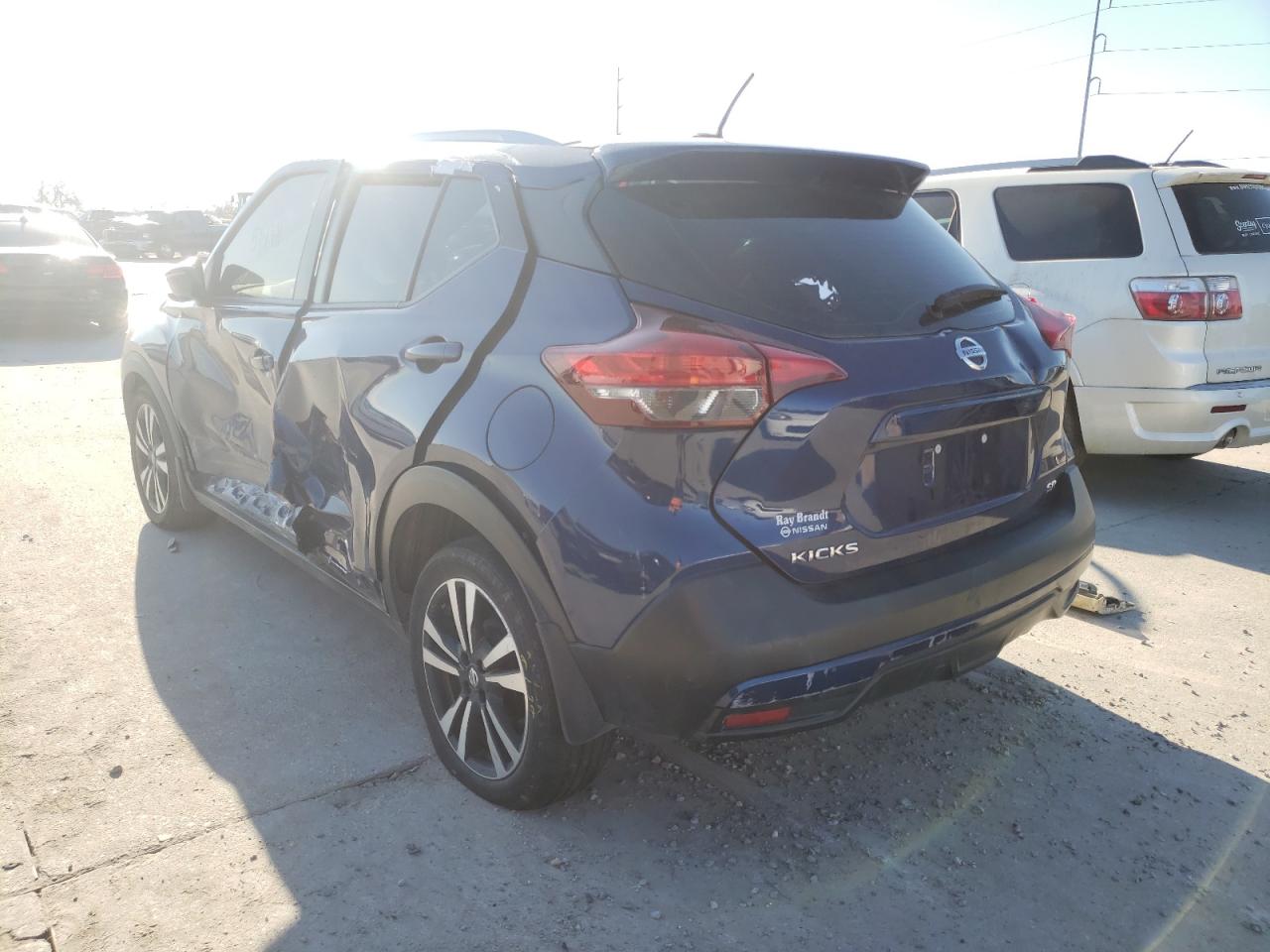 Photo 3 from auction – 2019 NISSAN KICKS S with VIN 3N1CP5CU5KL522099