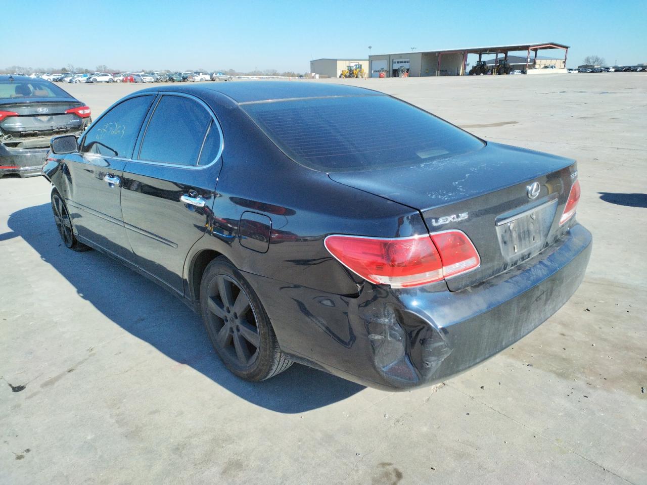 Photo 3 from auction – 2005 LEXUS ES 330 with VIN JTHBA30G155094435