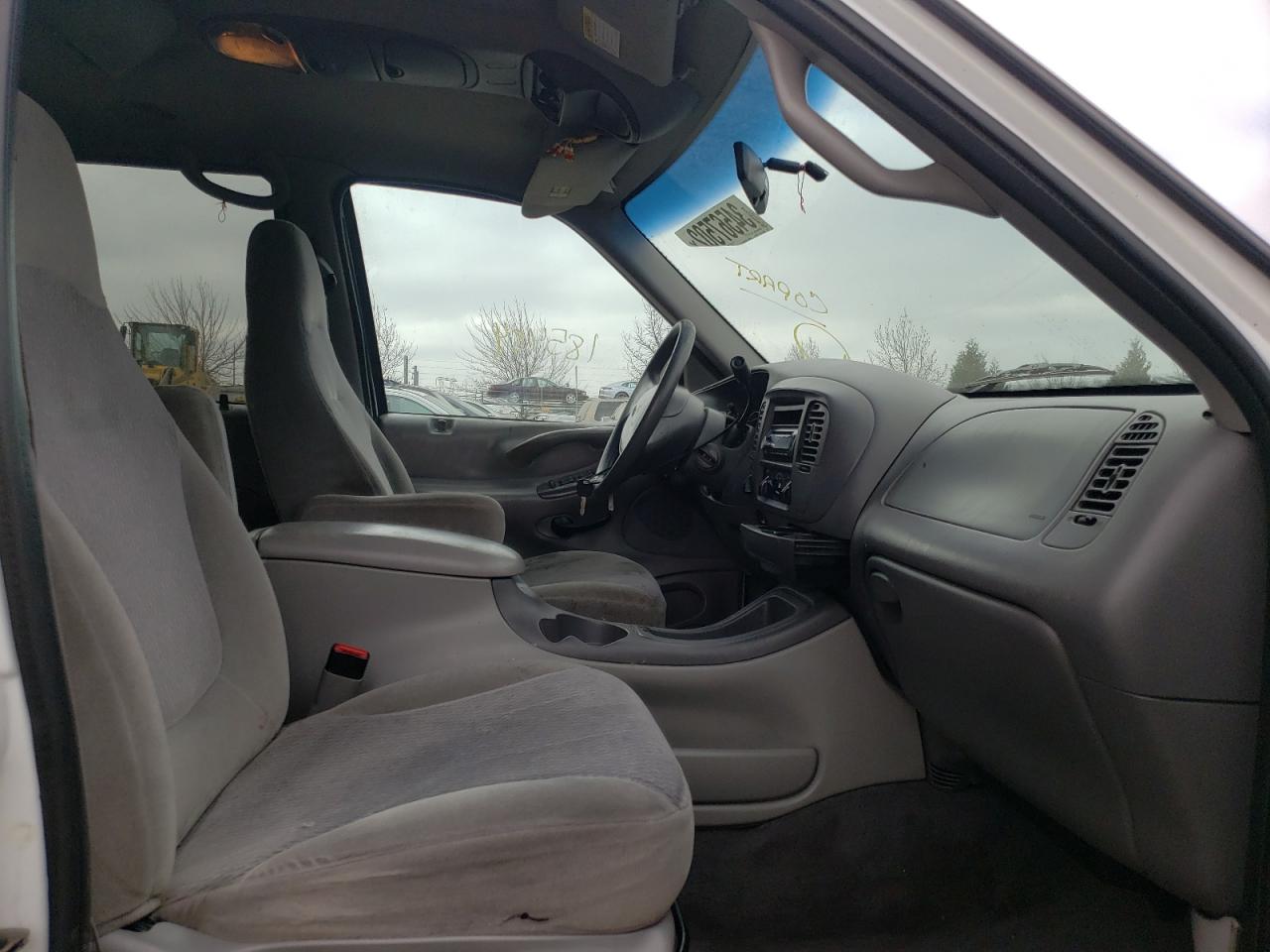 Photo 5 from auction – 1999 FORD EXPEDITION with VIN 1FMRU186XXLB25375
