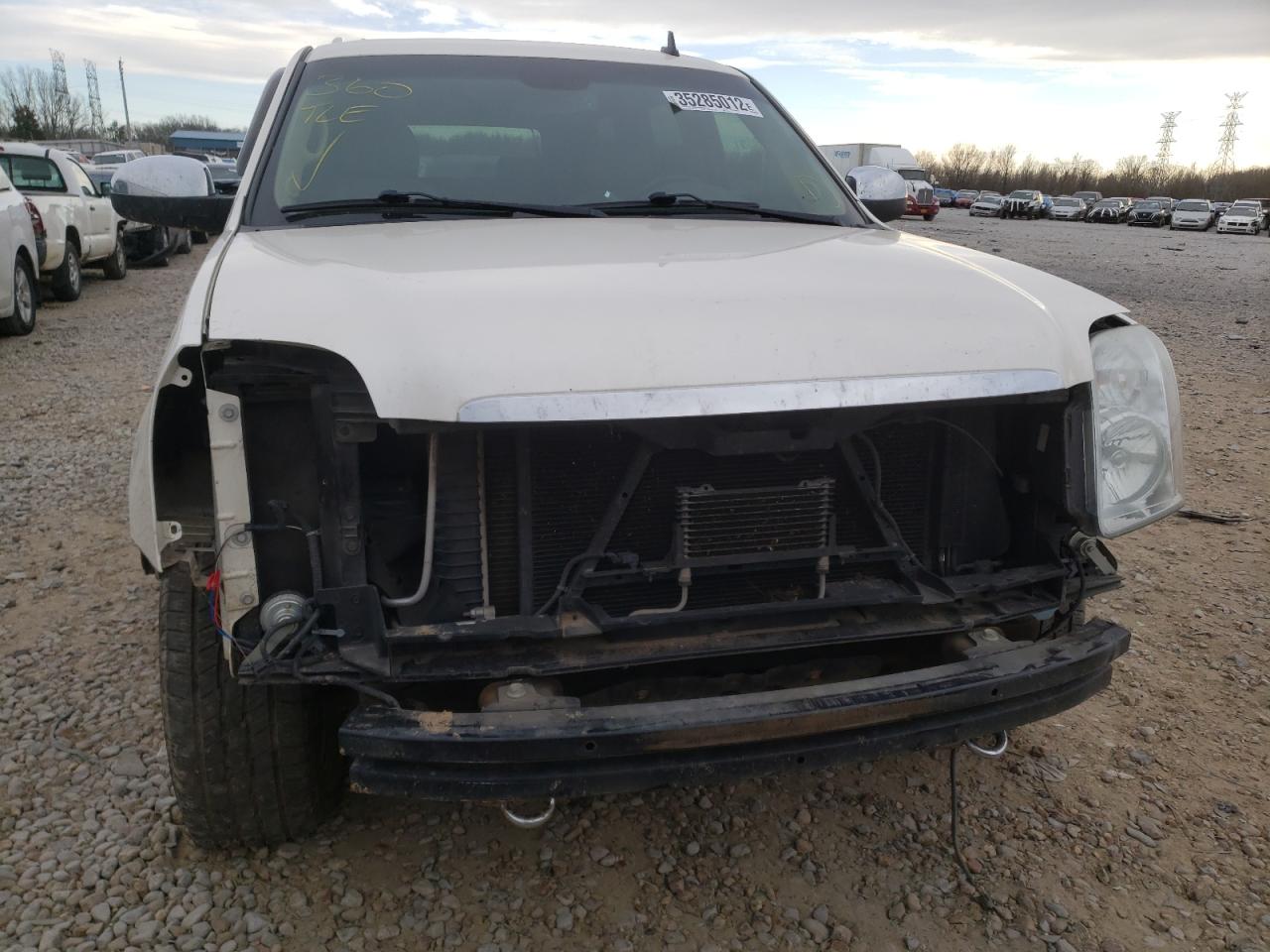 Photo 9 from auction – 2013 GMC YUKON DENA with VIN 1GKS2EEF6DR132473
