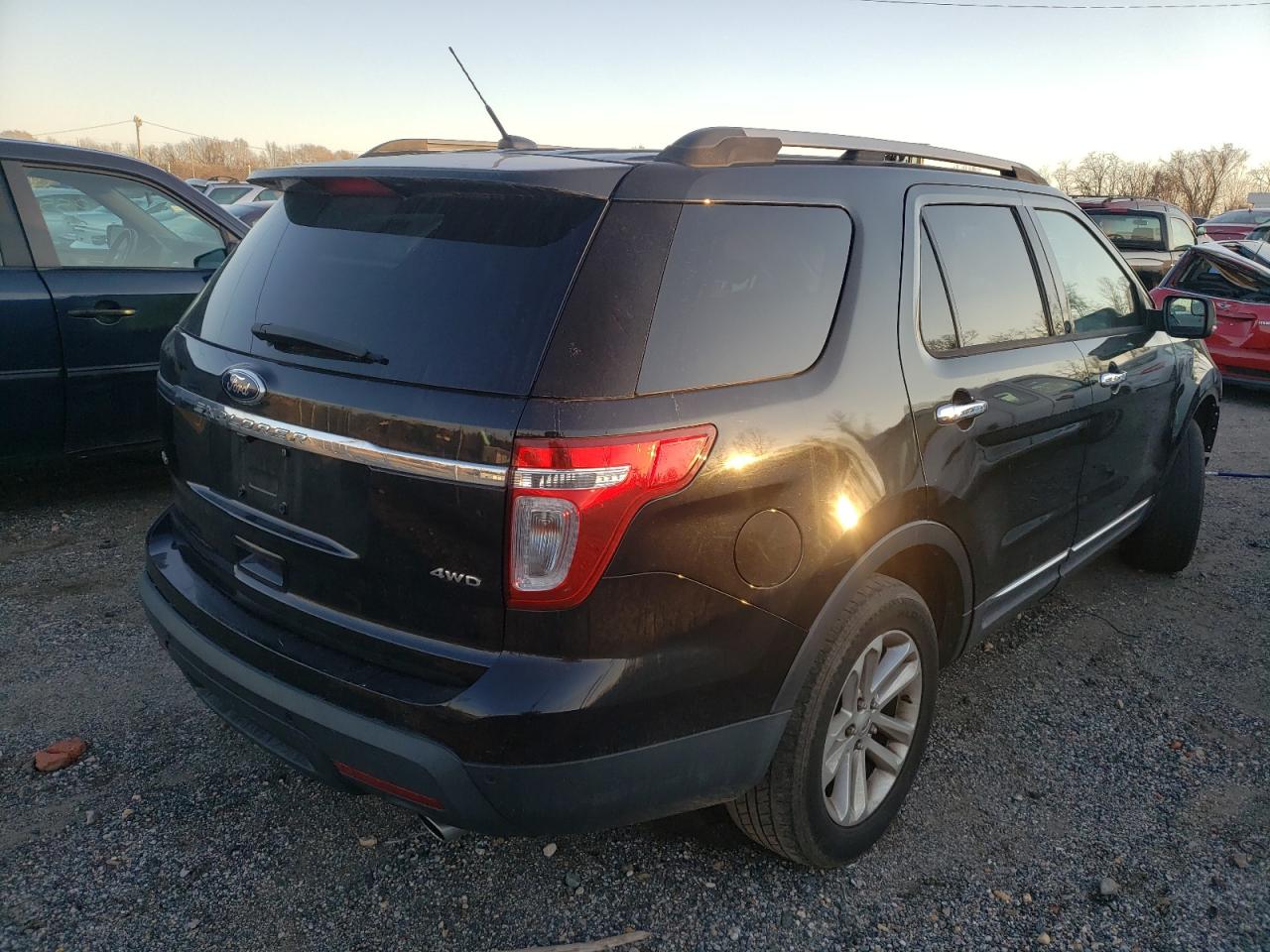 Photo 4 from auction – 2013 FORD EXPLORER X with VIN 1FM5K8D84DGC13153