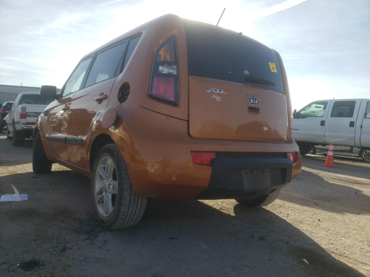 Photo 3 from auction – 2011 KIA SOUL + with VIN KNDJT2A24B7198132