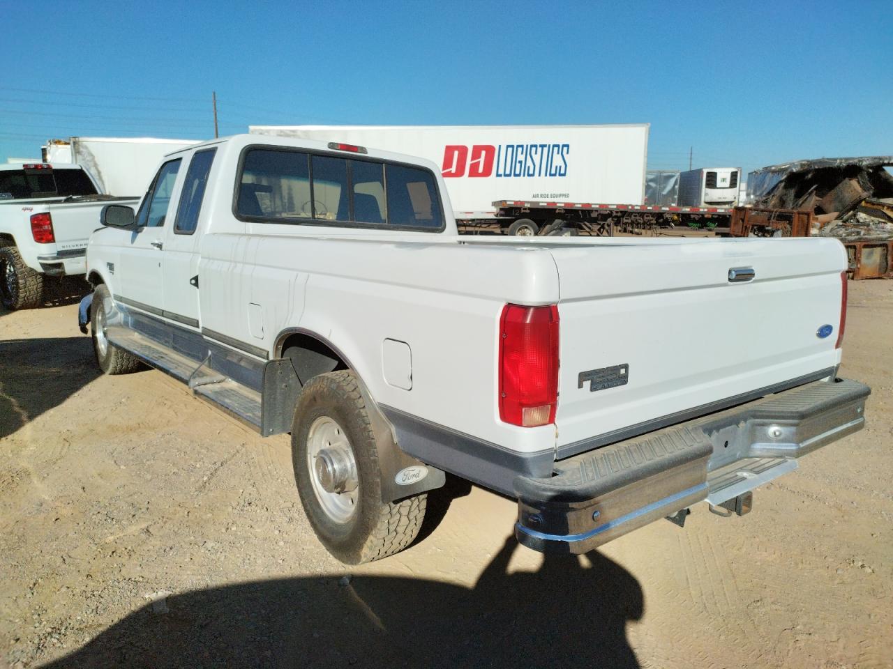 Photo 3 from auction – 1997 FORD F250 with VIN 1FTHX25F0VEC47682