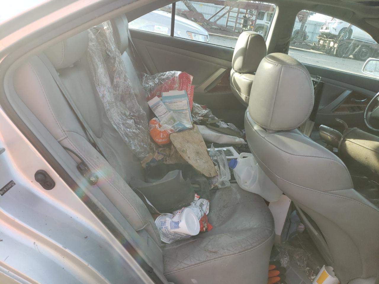Photo 6 from auction – 2010 TOYOTA CAMRY BASE with VIN 4T1BF3EKXAU012228