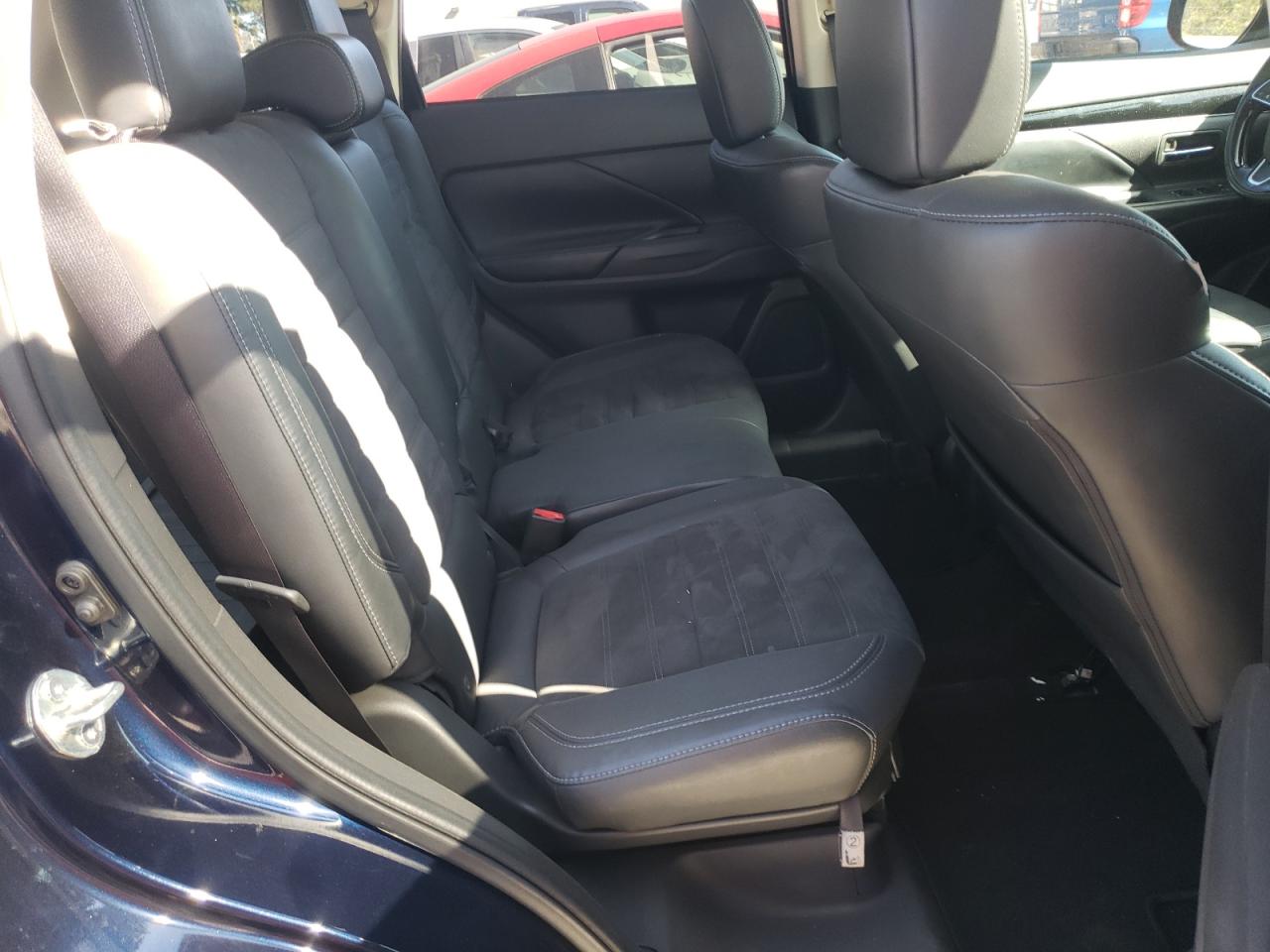 Photo 6 from auction – 2019 MITSUBISHI OUTLANDER with VIN JA4AD3A30KZ048416