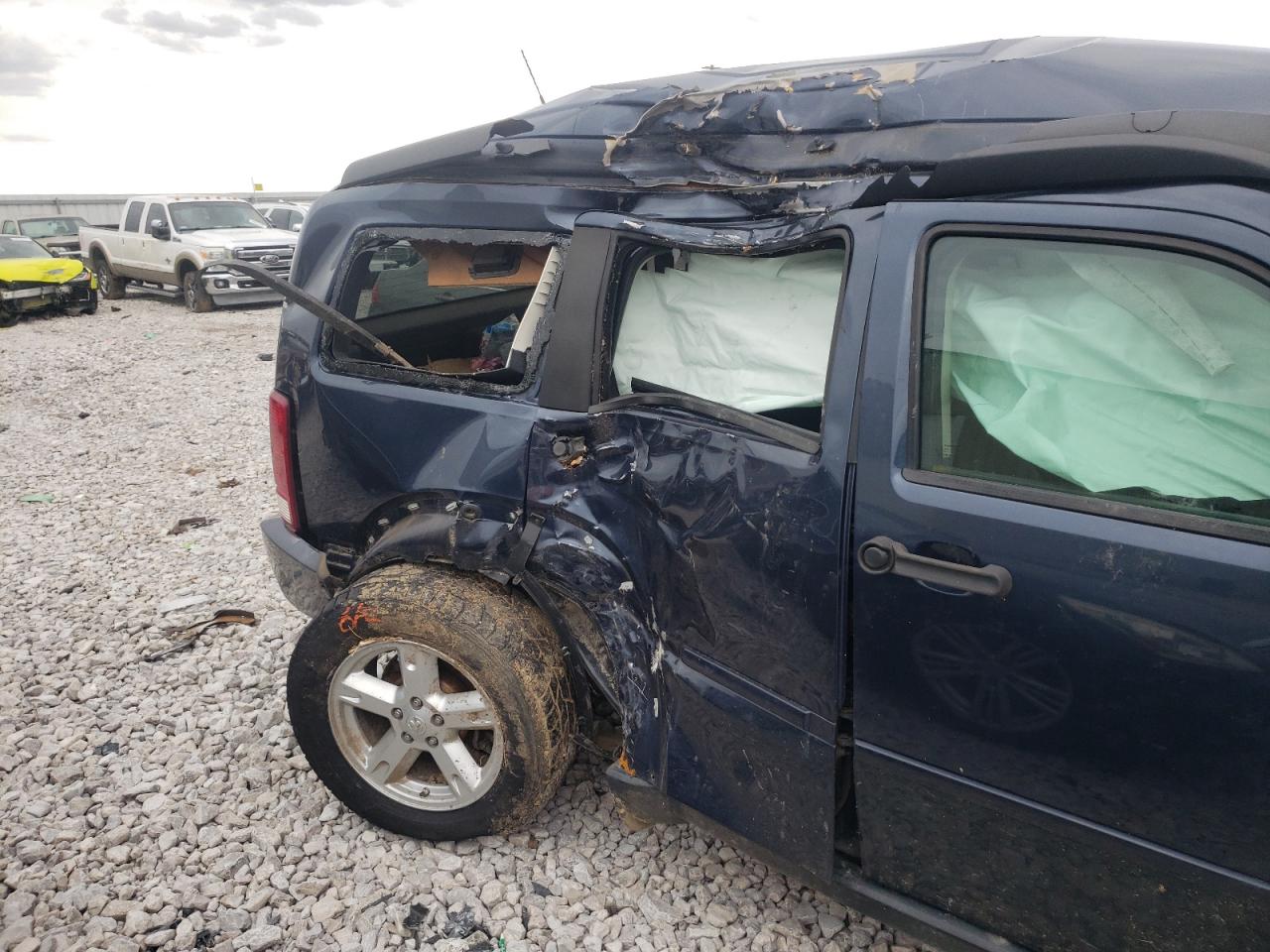 Photo 9 from auction – 2008 DODGE NITRO SXT with VIN 1D8GU28K18W120159