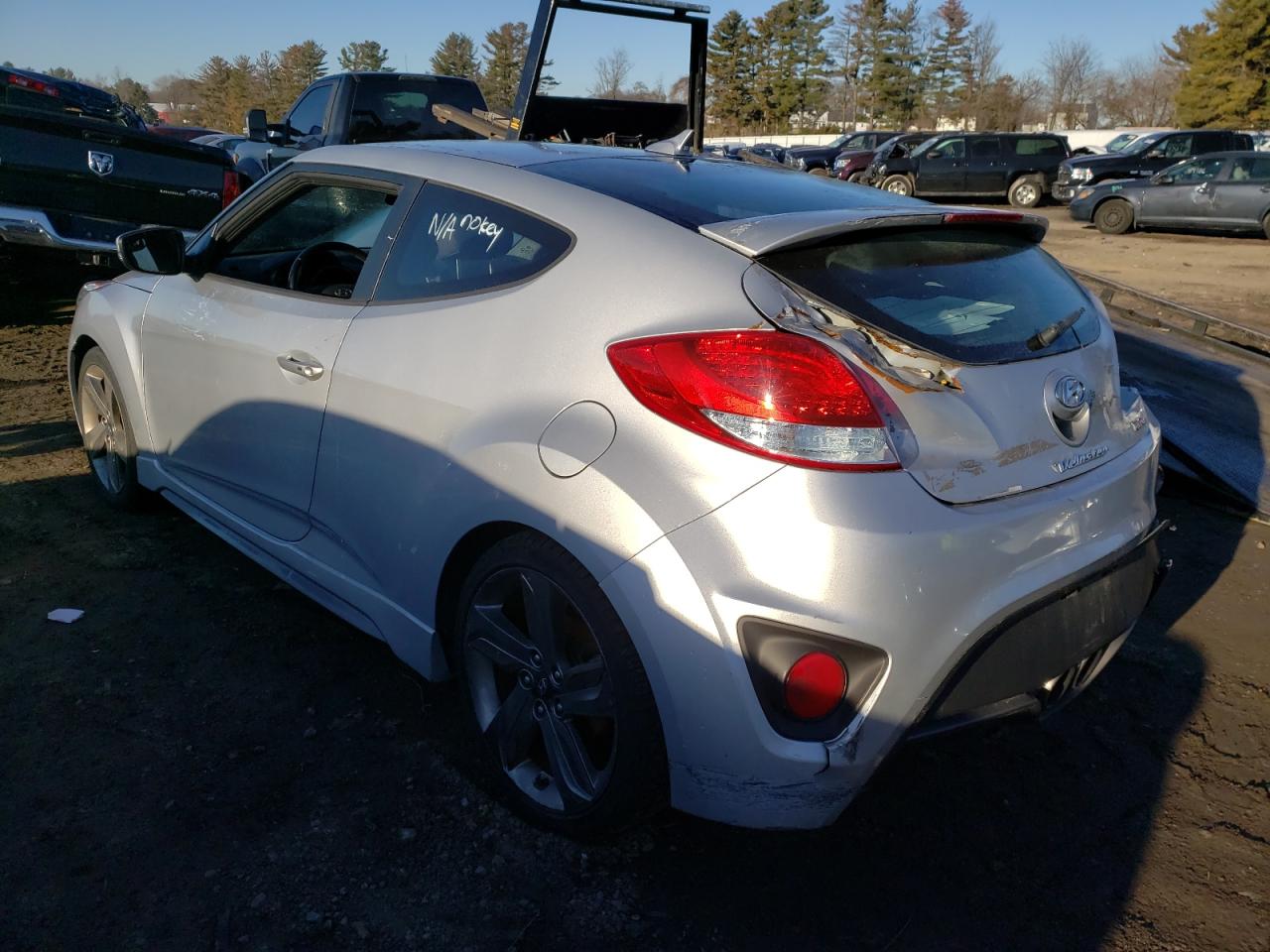 Photo 3 from auction – 2014 HYUNDAI VELOSTER T with VIN KMHTC6AE2EU199758