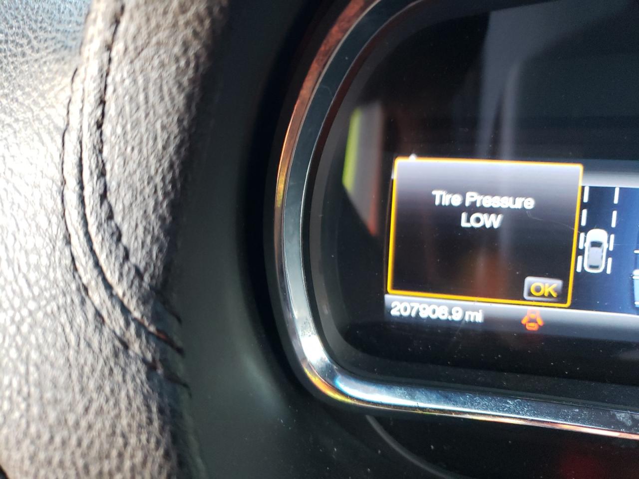 Photo 8 from auction – 2014 LINCOLN MKT with VIN 2LMHJ5NK3EBL54933