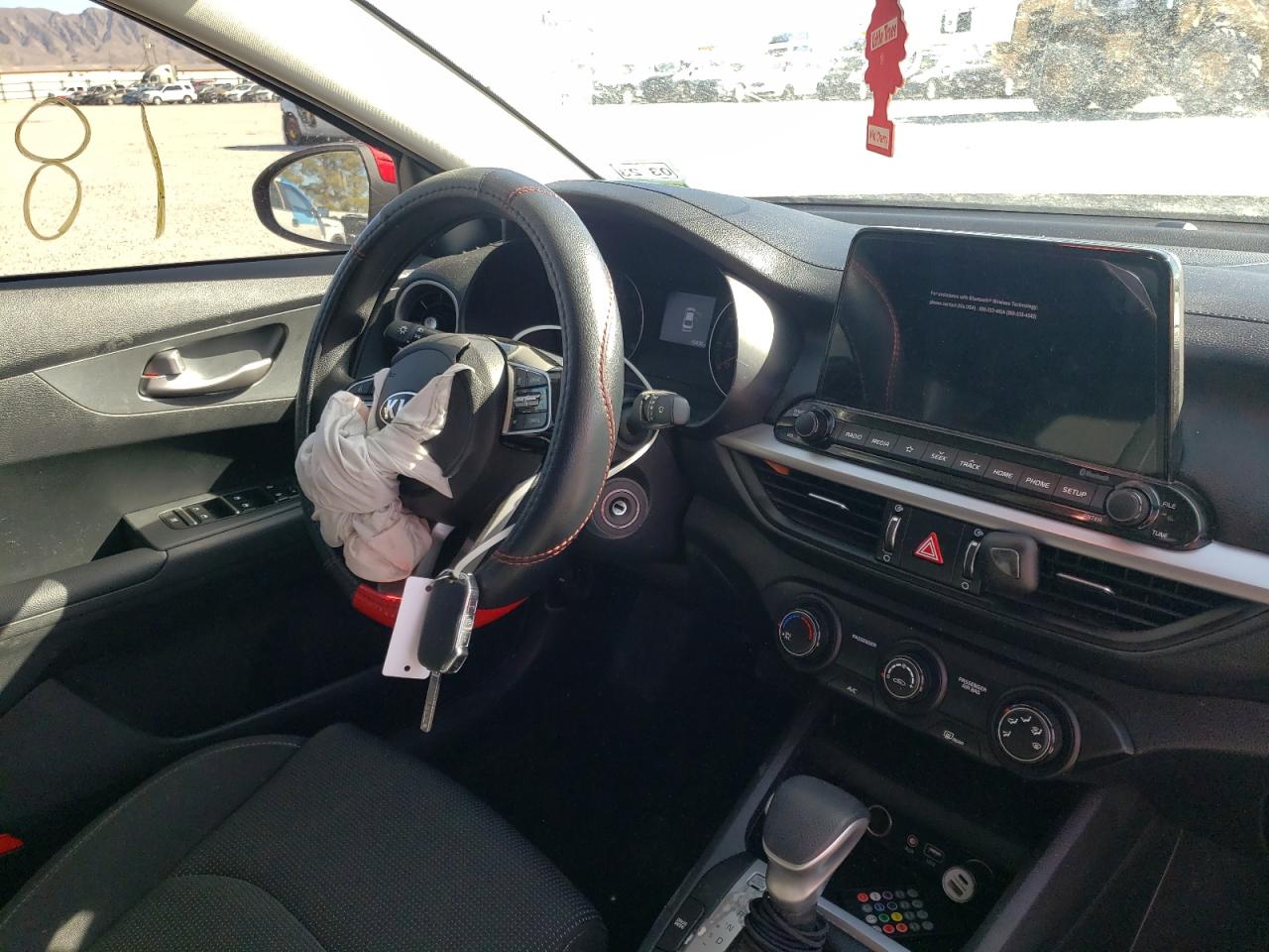 Photo 9 from auction – 2021 KIA FORTE FE with VIN 3KPF24AD9ME299837