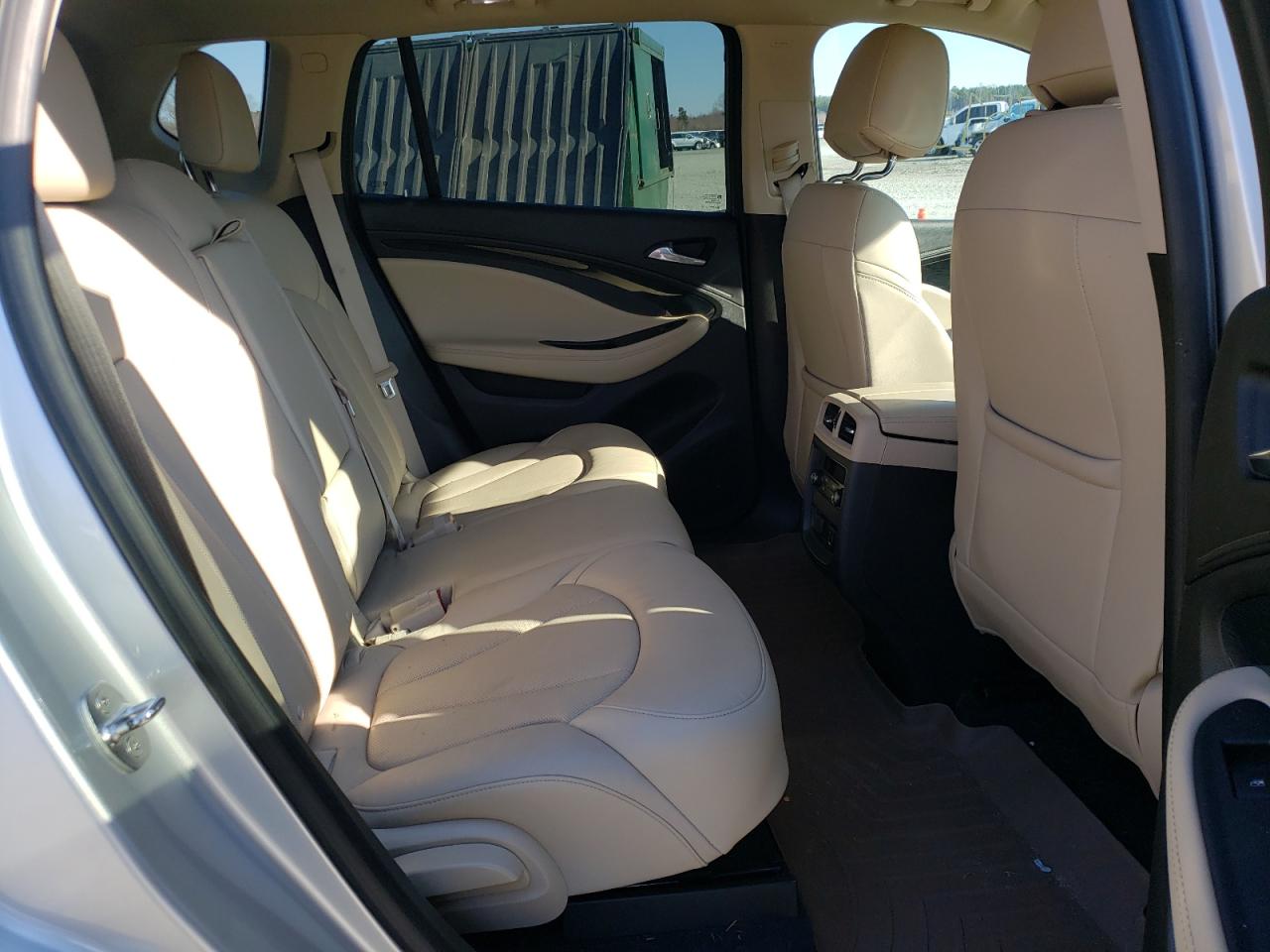 Photo 6 from auction – 2017 BUICK ENVISION E with VIN LRBFXBSA8HD094543