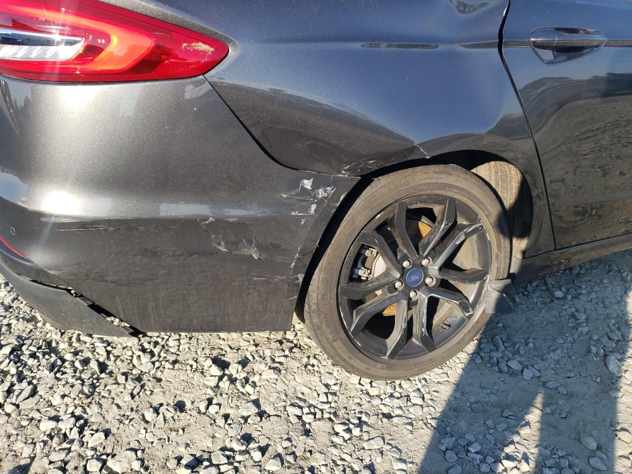 Photo 9 from auction – 2020 FORD FUSION SE with VIN 3FA6P0HD0LR235151